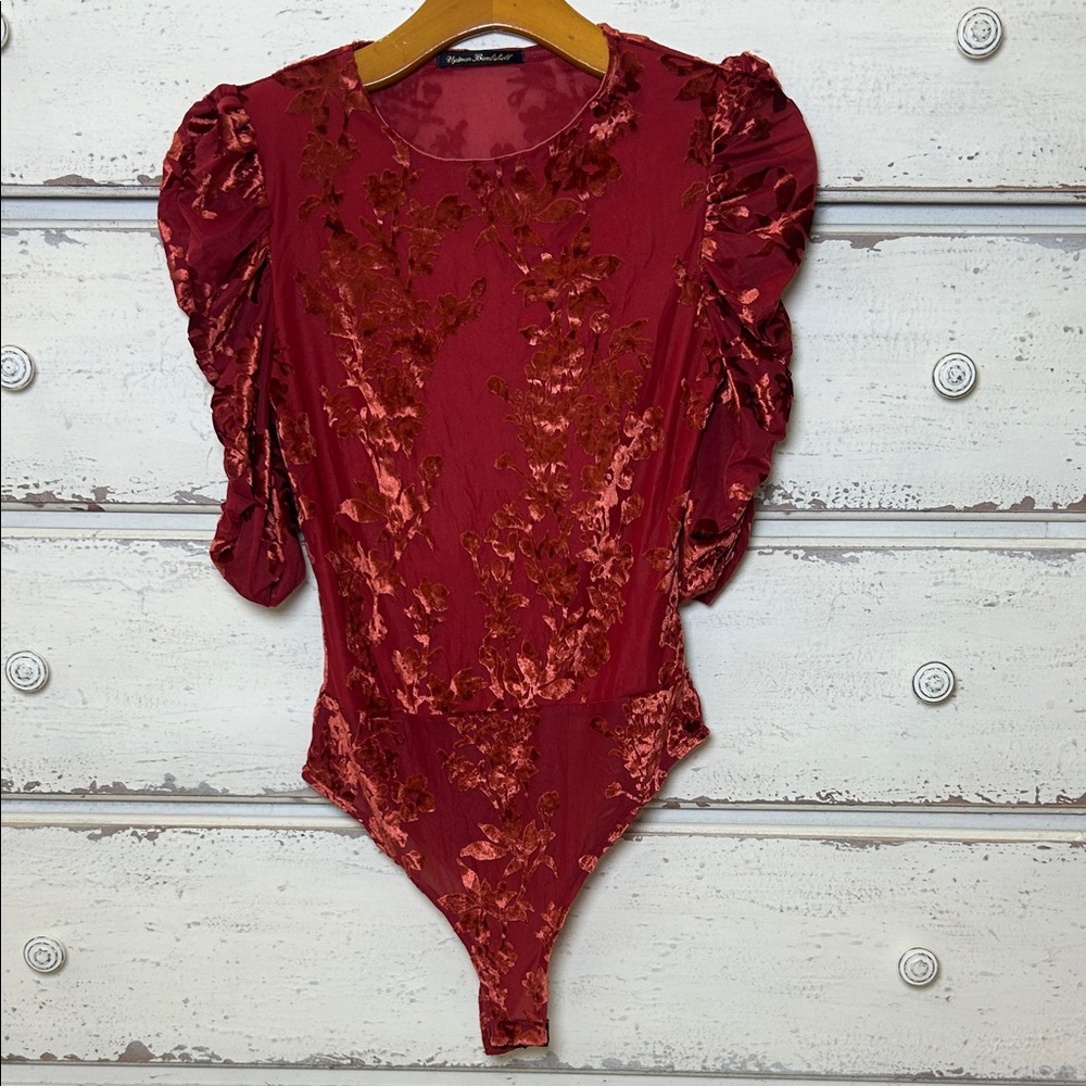 Burgundy Velvet Burnout Floral Puff Sleeve Bodysuit